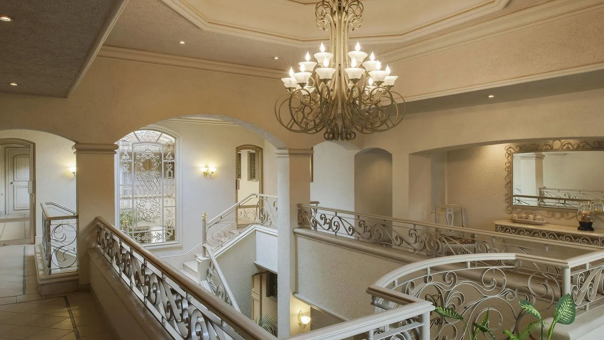 Hotel & Suites Quinta Magna Zapopan